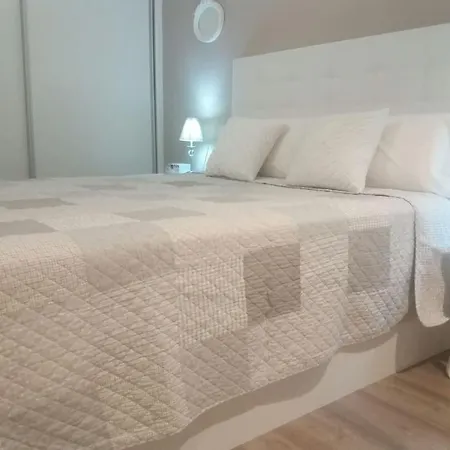 Apartment Elegante 1 Linea *